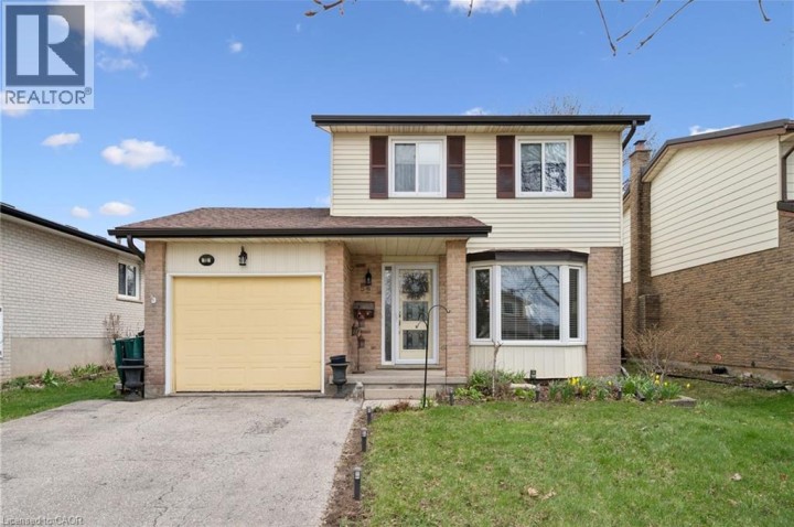 Photo 4 at 52 Tuerr Drive, Laurentian Hills / Country Hills W, Kitchener