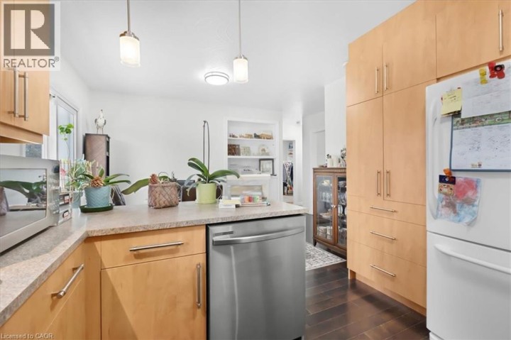 Photo 13 at 26 Wiltshire Drive, Mayfair, Brantford