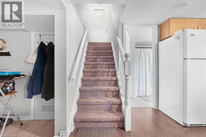 Photo 22 at 26 Wiltshire Drive, Mayfair, Brantford