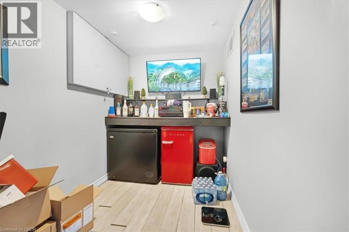 Photo 31 at 26 Wiltshire Drive, Mayfair, Brantford