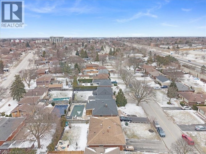 Photo 42 at 26 Wiltshire Drive, Mayfair, Brantford