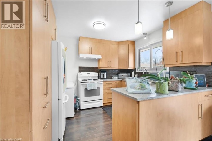 Photo 9 at 26 Wiltshire Drive, Mayfair, Brantford