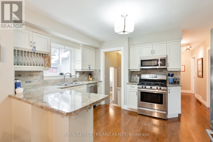 Photo 14 at 41 Dunwich Drive, St. Thomas