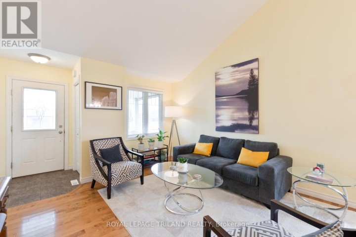 Photo 2 at 87 Pine Valley Drive, St. Thomas