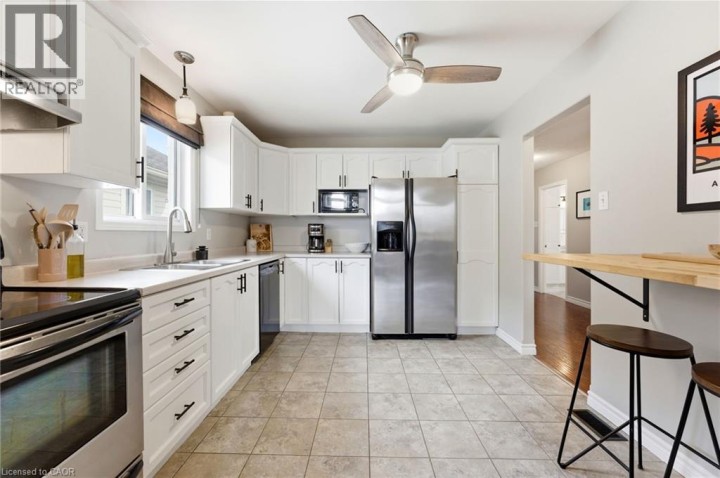 Photo 5 at 55 Anastasia Crescent, Brantwood Park, Brantford