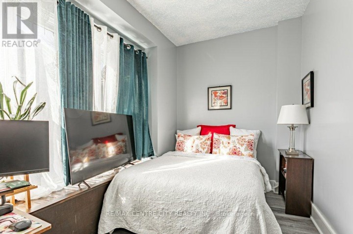 Photo 22 at 52 Princess Avenue, St. Thomas
