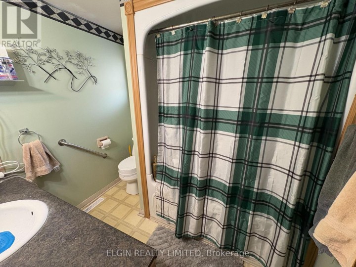 Photo 12 at 14 Glanworth Avenue, St. Thomas