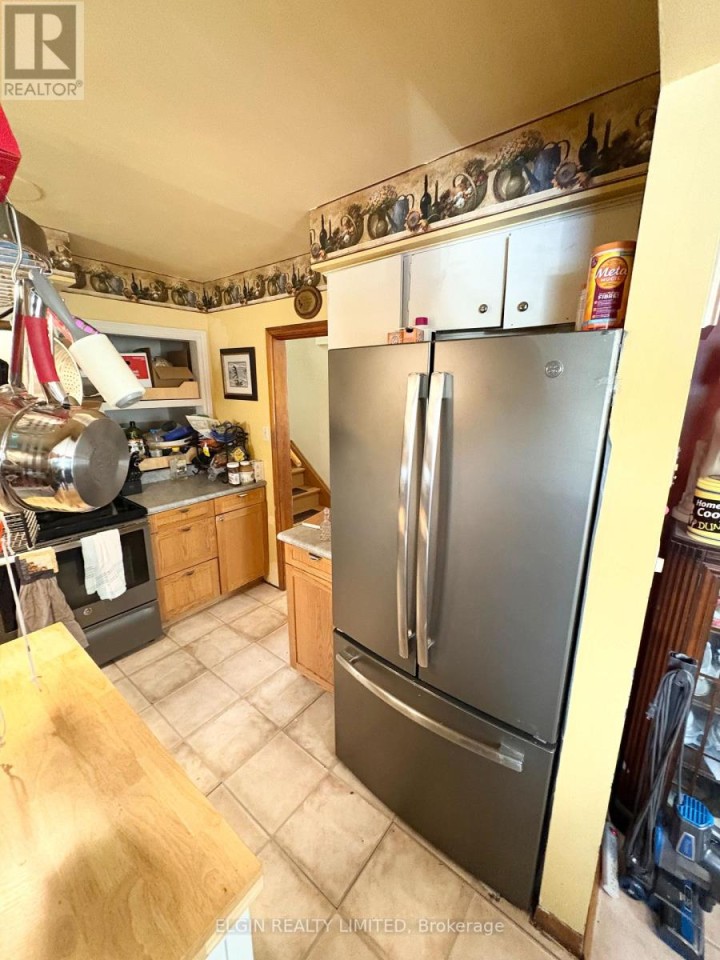 Photo 4 at 14 Glanworth Avenue, St. Thomas