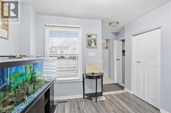 Photo 15 at 16 Enfield Crescent, Brantwood Park, Brantford