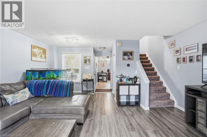 Photo 16 at 16 Enfield Crescent, Brantwood Park, Brantford