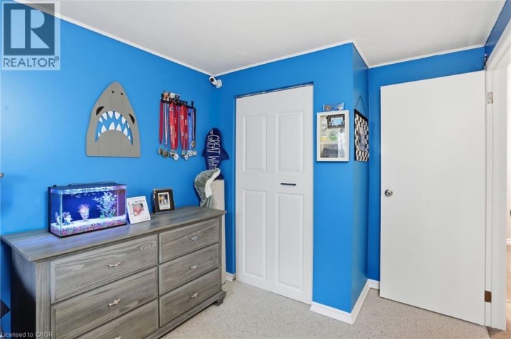 Photo 23 at 16 Enfield Crescent, Brantwood Park, Brantford