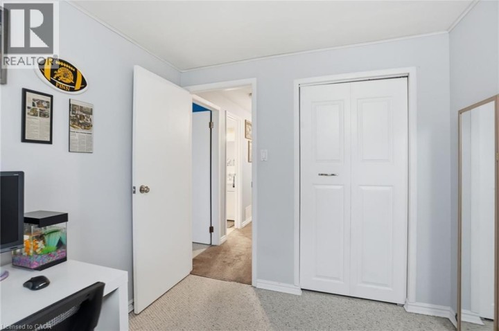 Photo 25 at 16 Enfield Crescent, Brantwood Park, Brantford