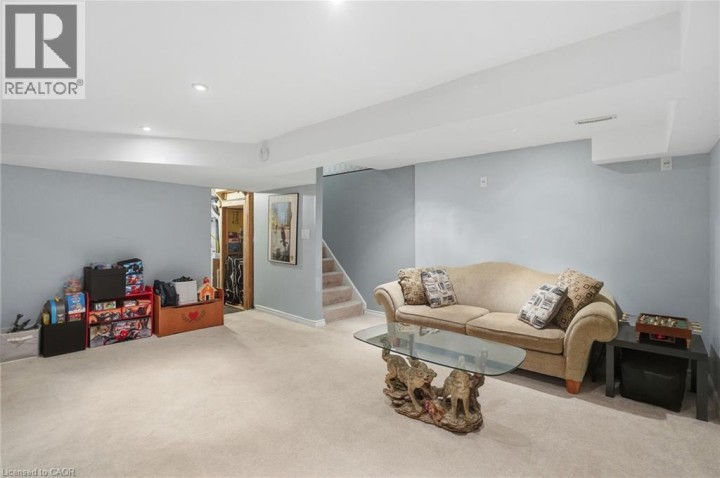 Photo 26 at 16 Enfield Crescent, Brantwood Park, Brantford