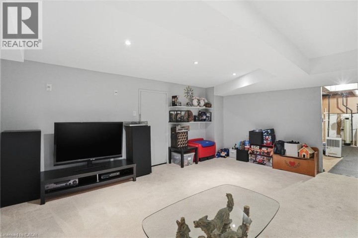 Photo 29 at 16 Enfield Crescent, Brantwood Park, Brantford