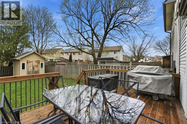 Photo 31 at 16 Enfield Crescent, Brantwood Park, Brantford