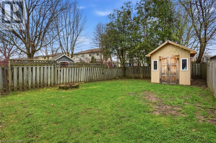 Photo 35 at 16 Enfield Crescent, Brantwood Park, Brantford