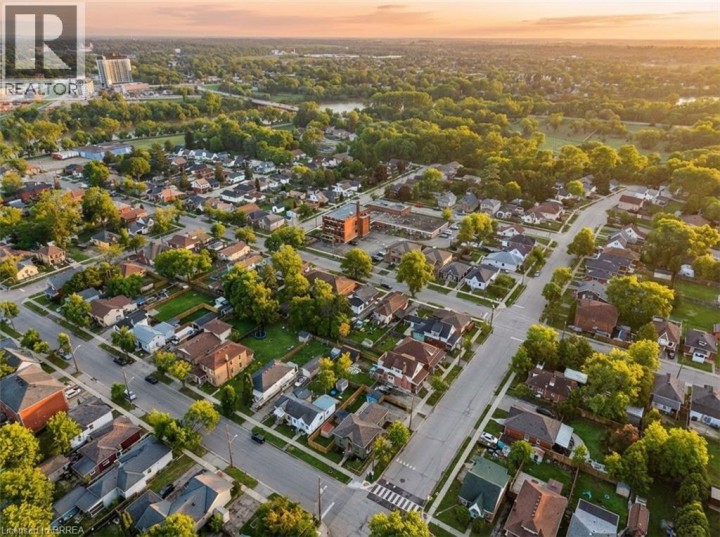 Photo 23 at 62 Walnut Street, Old West Brant, Brantford