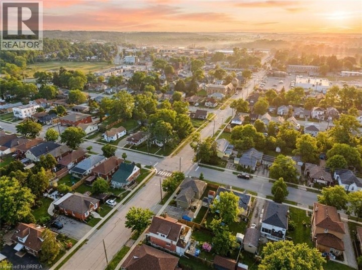 Photo 24 at 62 Walnut Street, Old West Brant, Brantford