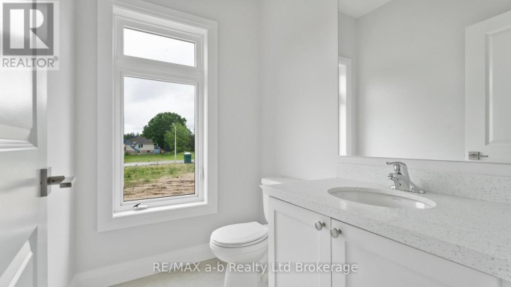 Photo 8 at 99 Cayley Street, Norwich Town, Norwich