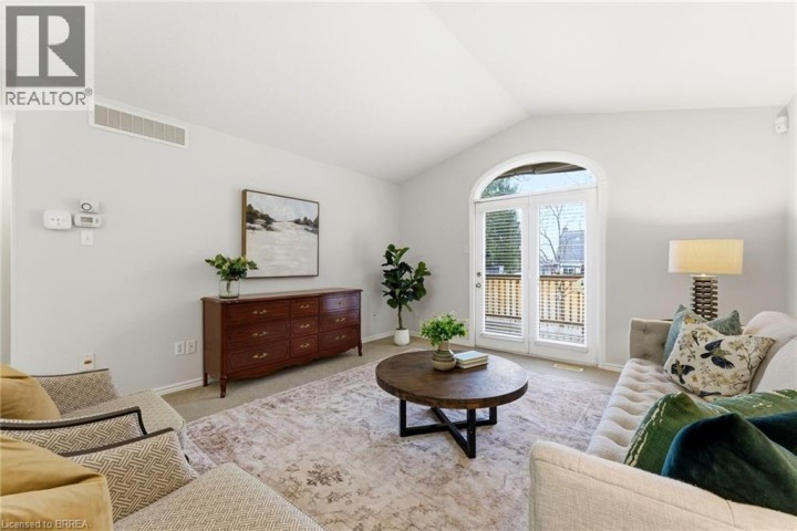 Photo 5 at 11 - 73 Morton Avenue, North Park / Wood St., Brantford