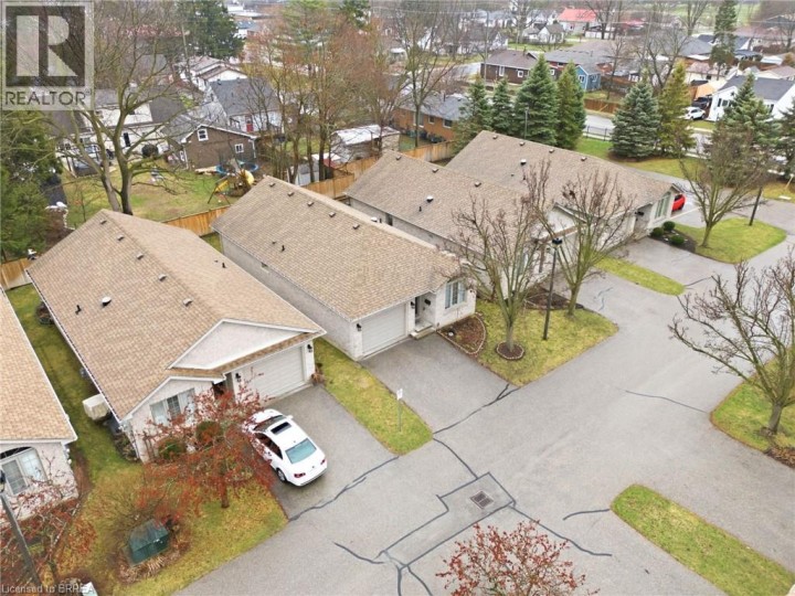 Photo 31 at 11 - 73 Morton Avenue, North Park / Wood St., Brantford