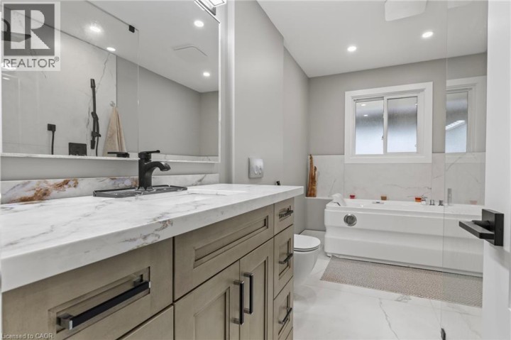 Photo 18 at 45 Driftwood Drive, Rosedale / Gable Height, Brantford