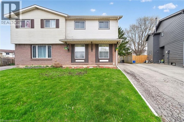Photo 1 at 34 Enfield Crescent, Brantwood Park, Brantford