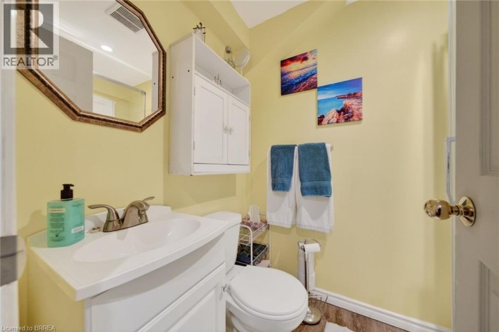 Photo 20 at 34 Enfield Crescent, Brantwood Park, Brantford