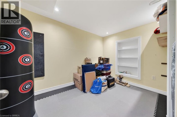 Photo 22 at 34 Enfield Crescent, Brantwood Park, Brantford