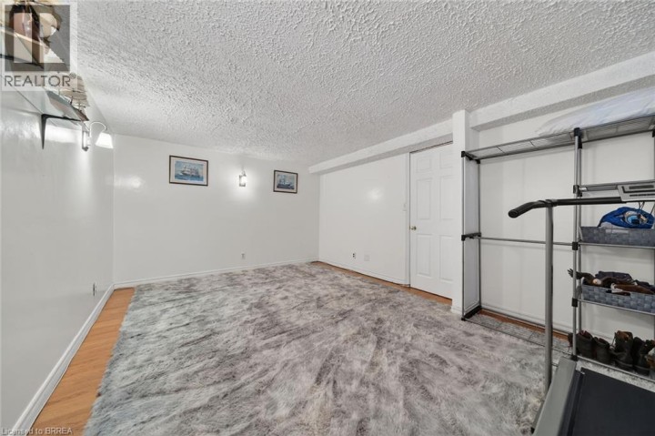 Photo 24 at 34 Enfield Crescent, Brantwood Park, Brantford