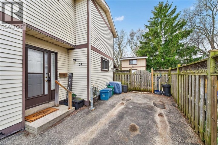 Photo 3 at 34 Enfield Crescent, Brantwood Park, Brantford