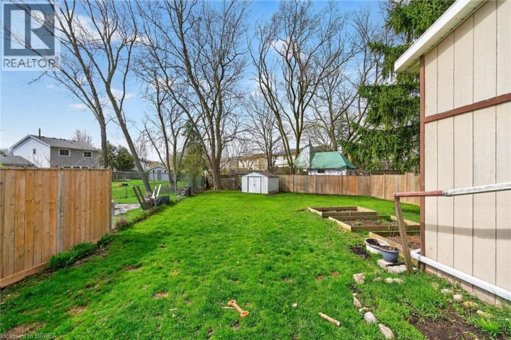 Photo 30 at 34 Enfield Crescent, Brantwood Park, Brantford