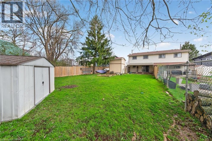 Photo 32 at 34 Enfield Crescent, Brantwood Park, Brantford
