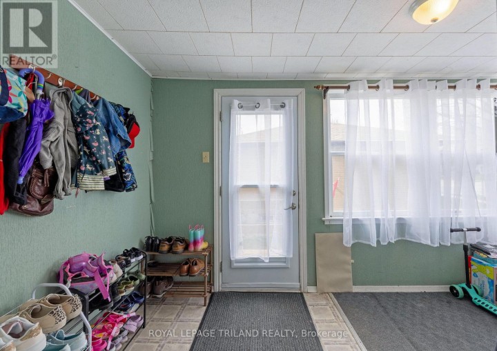 Photo 12 at 570 Elm Street, St. Thomas