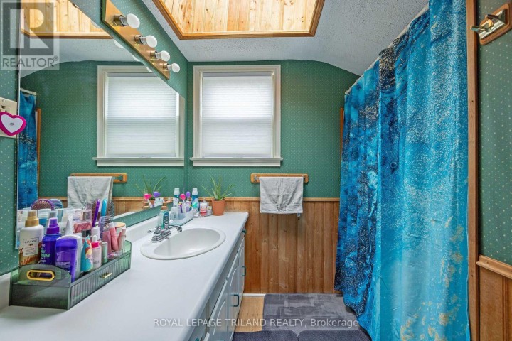 Photo 19 at 570 Elm Street, St. Thomas