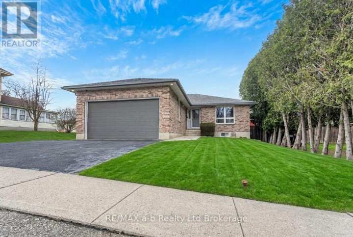 Photo 2 at 2 W Palmer Street, Norwich Town, Norwich