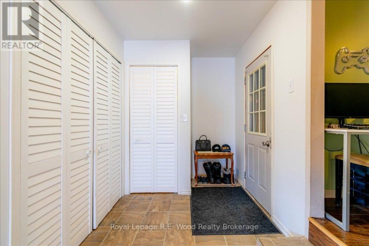 Photo 3 at 44 N Stover Street, Norwich Town, Norwich