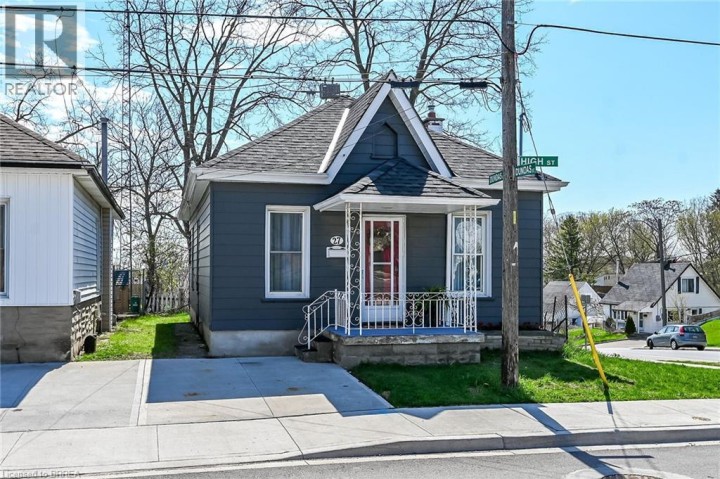 Photo 1 at 27 High Street, Terrace Hill, Brantford