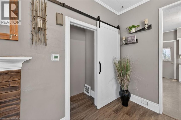 Photo 20 at 27 High Street, Terrace Hill, Brantford