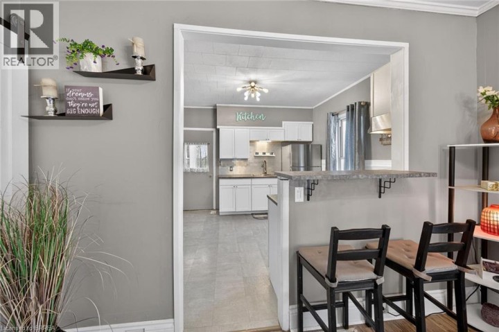 Photo 21 at 27 High Street, Terrace Hill, Brantford