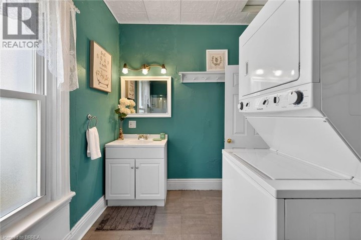 Photo 30 at 27 High Street, Terrace Hill, Brantford