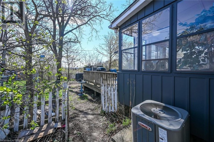 Photo 39 at 27 High Street, Terrace Hill, Brantford