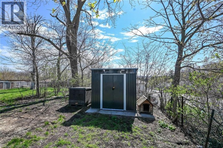 Photo 44 at 27 High Street, Terrace Hill, Brantford