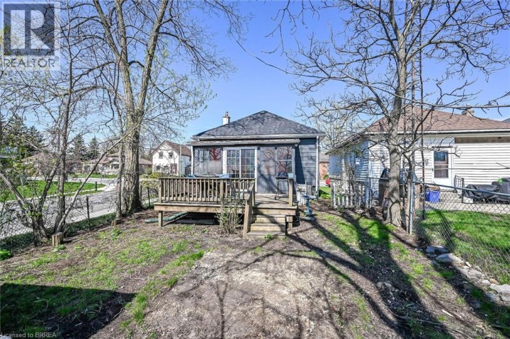 Photo 46 at 27 High Street, Terrace Hill, Brantford