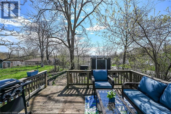 Photo 49 at 27 High Street, Terrace Hill, Brantford