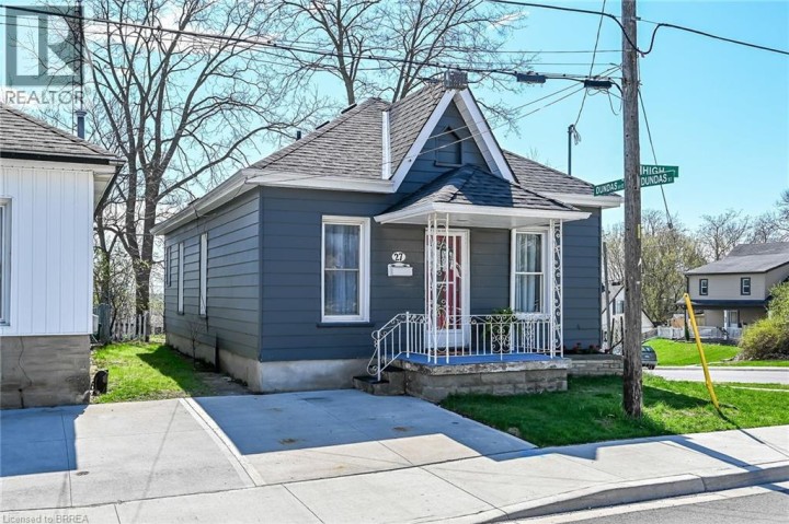 Photo 7 at 27 High Street, Terrace Hill, Brantford