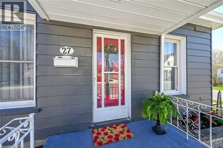 Photo 9 at 27 High Street, Terrace Hill, Brantford