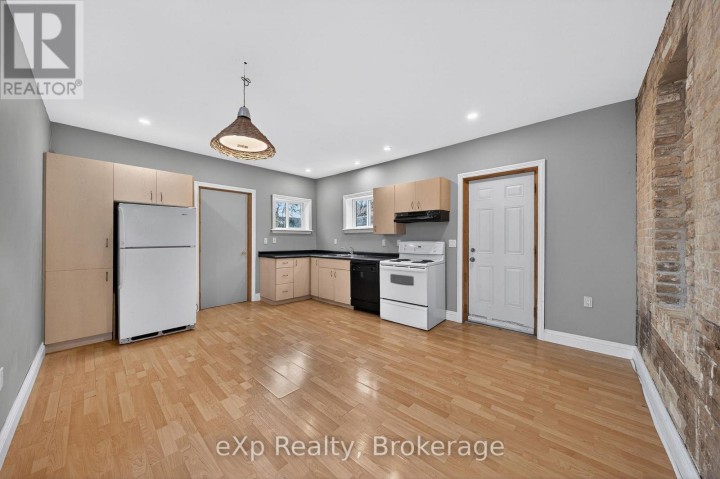 Photo 10 at 12 Fleet Street, Brantford