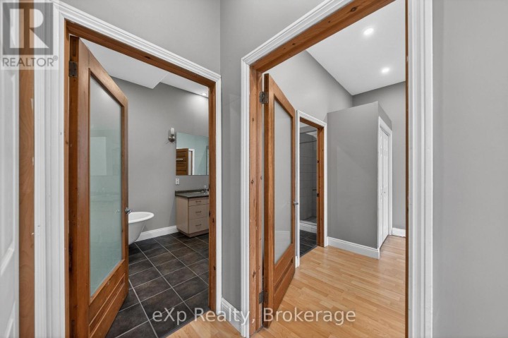 Photo 13 at 12 Fleet Street, Brantford