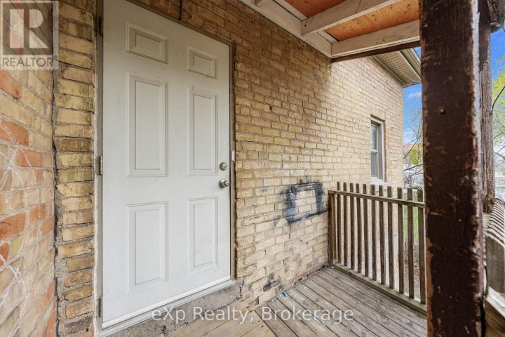 Photo 19 at 12 Fleet Street, Brantford